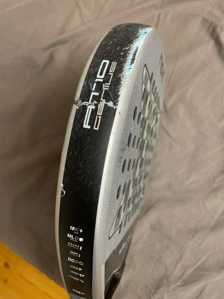 Racchetta Padel NOX AT10 per uso amatoriale.