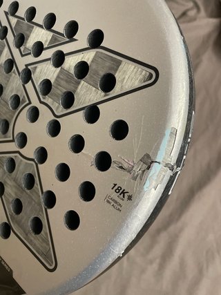 Racchetta Padel NOX AT10 per uso amatoriale.
