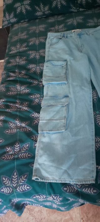 Pantalón cargo vaquero azul