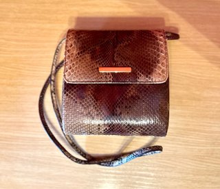 Bolso piel serpiente para eventos