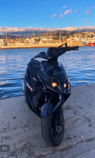 Yamaha Jog RR Scooter Negra