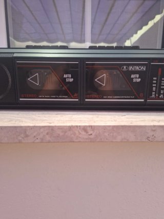 Radio Cassette Doble Intron AM/FM