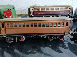Tren antiguo de juguete
