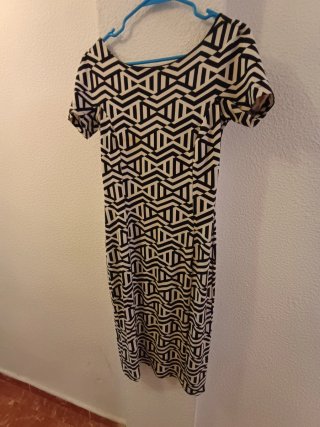 Vestido ajustado estampado Zara