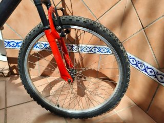 Bicicleta Freerider 24 Negra/Roja recien revisada