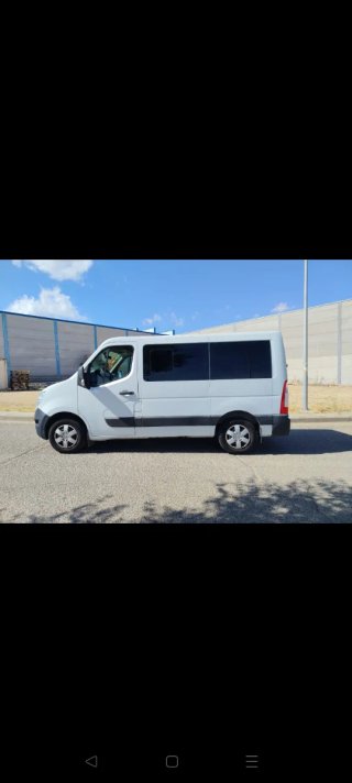 Nissan NV400 2016