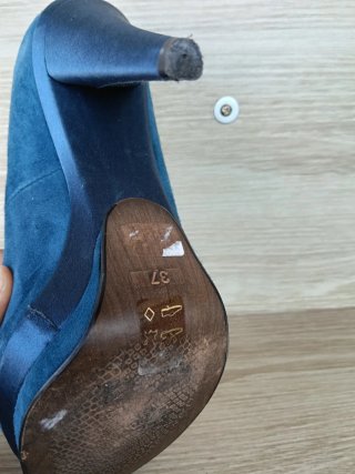 Zapatos de tacón azul ante