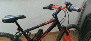 Bicicleta B-Twin 24 Negra y Naranja