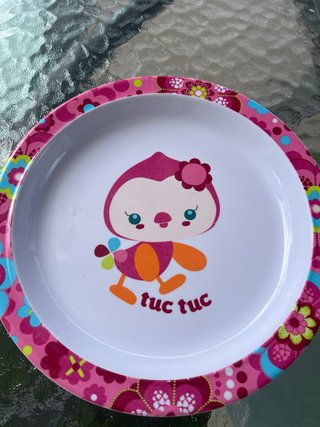 Platos infantiles de plástico