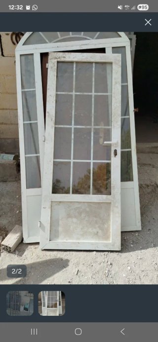 Puerta de aluminio con cristal