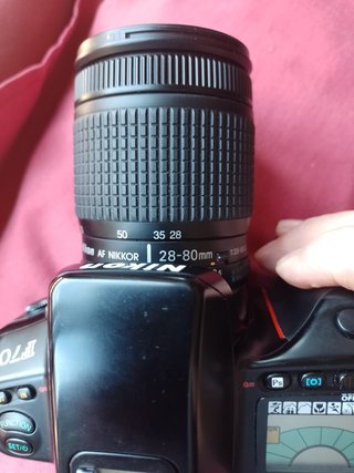 Nikon F70
