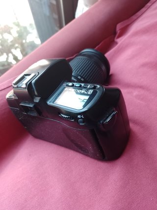 Nikon F70