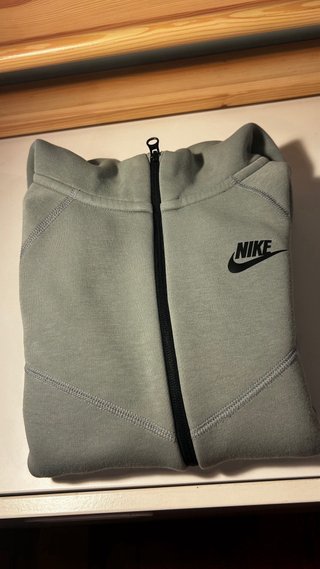 Felpa Nike Tech Fleece originale 12-13 anni