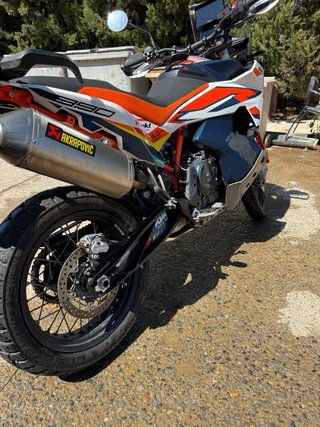 KTM 890 Adventure R 2023 Negra/Naranja