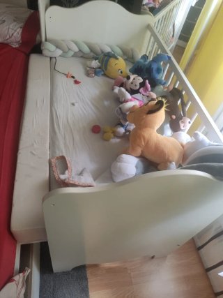 Cuna de bebé blanca colecho