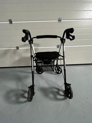 Andador para adultos.
