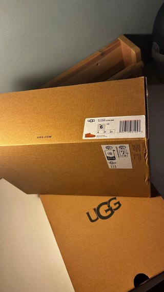 Ugg Classic Ultra Mini in camoscio 37