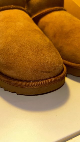 Ugg Classic Ultra Mini in camoscio 37
