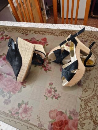 Sandalias Talla 41 - 3€ el par