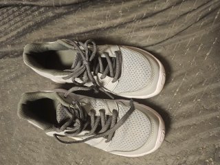 Zapatillas Kalenji nuevas grises y blancas