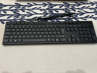 Teclado Dell con Cable Negro