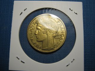 Lote 3 Monedas Francesas: 50 cts, 1 Fr, 2 Fr