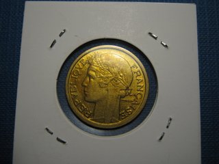 Lote 3 Monedas Francesas: 50 cts, 1 Fr, 2 Fr