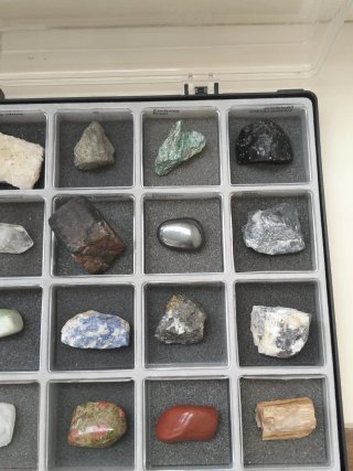 Caja de minerales National Geographic