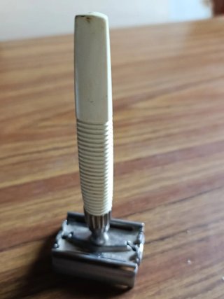 Maquinilla de afeitar Gillette clásica