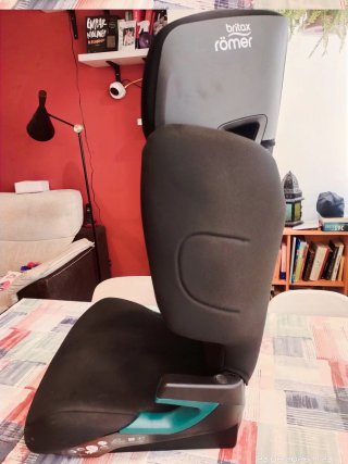 Silla coche Britax Römer. Alzador con respaldo.