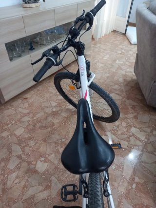 Bicicleta MTB Rockrider 100