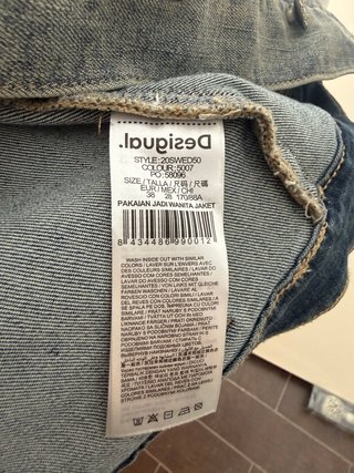 Chaqueta Desigual bordada talla 38
