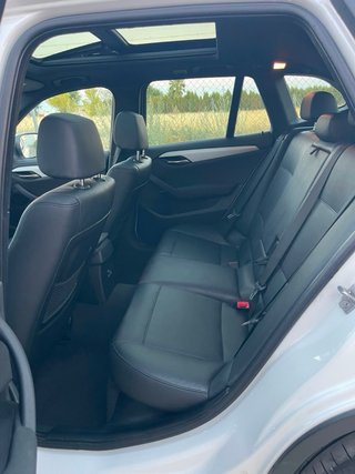 BMW X1 2011