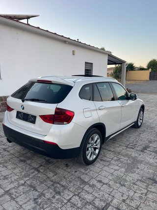 BMW X1 2011