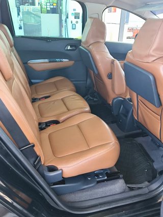 Peugeot 5008 2012