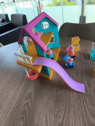 Casa Peppa Pig con figuras y accesorios