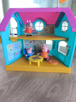 Casa Peppa Pig con figuras y accesorios