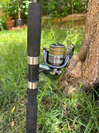 Caña de pesca con carrete para  embarcación