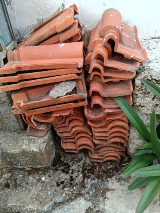 Teja cerámica antigua  30 unidades Todas 10 euros