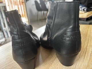 Botines piel negros talla 38