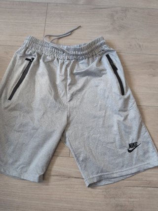 Pantalón deportivo gris