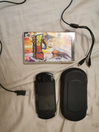 PSP Sony Negra + Juego Dragon Ball Z