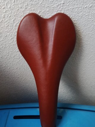 Sillín de bicicleta marrón nuevo28×13,5cm