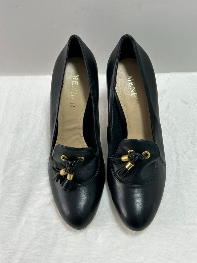Zapatos de tacón piel Menbur negros T. 38