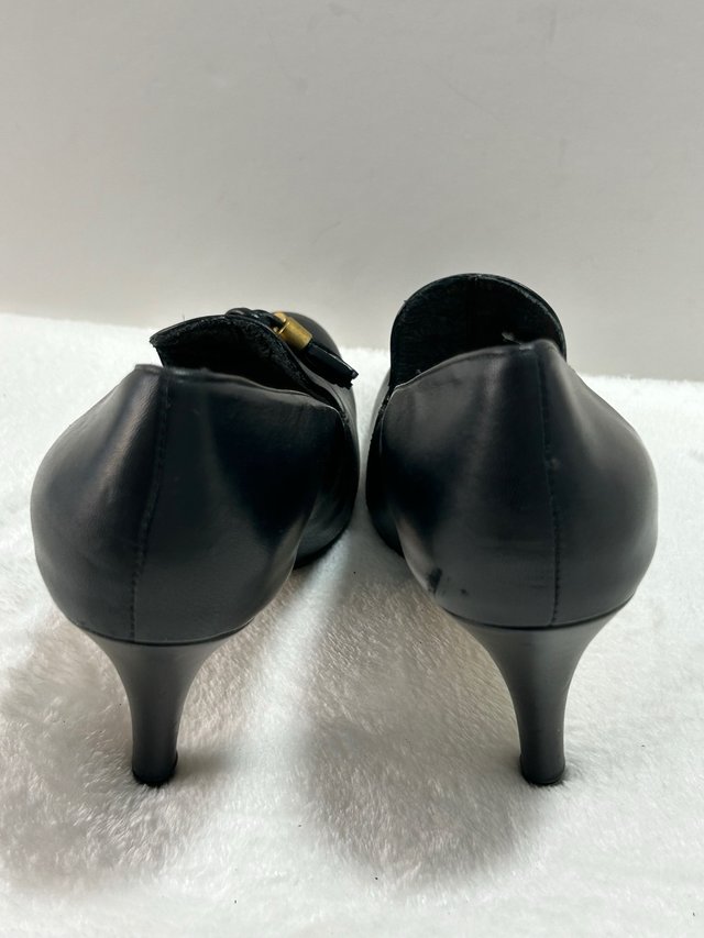 Zapatos de tacón piel Menbur negros T. 38