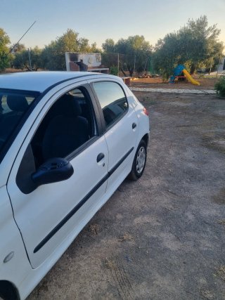 Peugeot 206 2001
