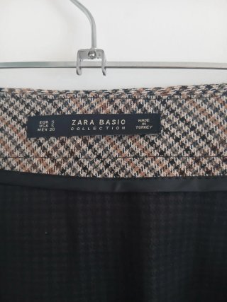 Falda Zara cuadros botones Talla S