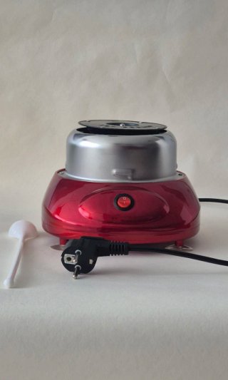 Máquina de algodón de azúcar Aygo roja