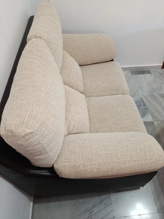 Sofá beige y negro tela y piel