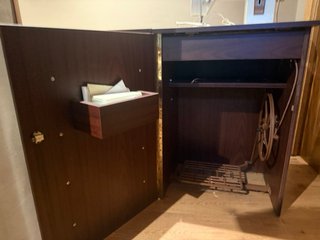 Mueble Sigma con Máquina de Coser